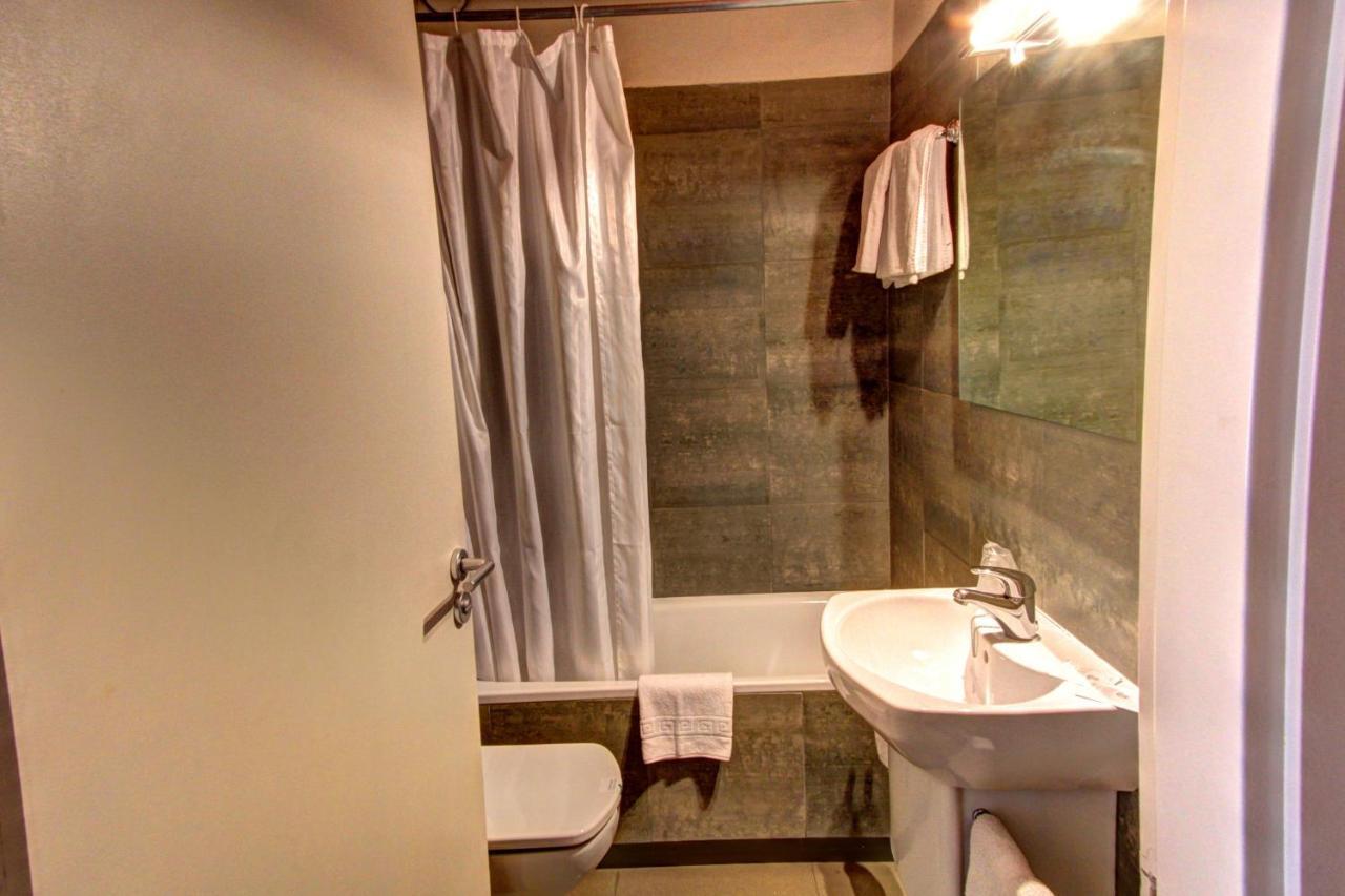 Hotel Viaurelia Montblanc Room photo